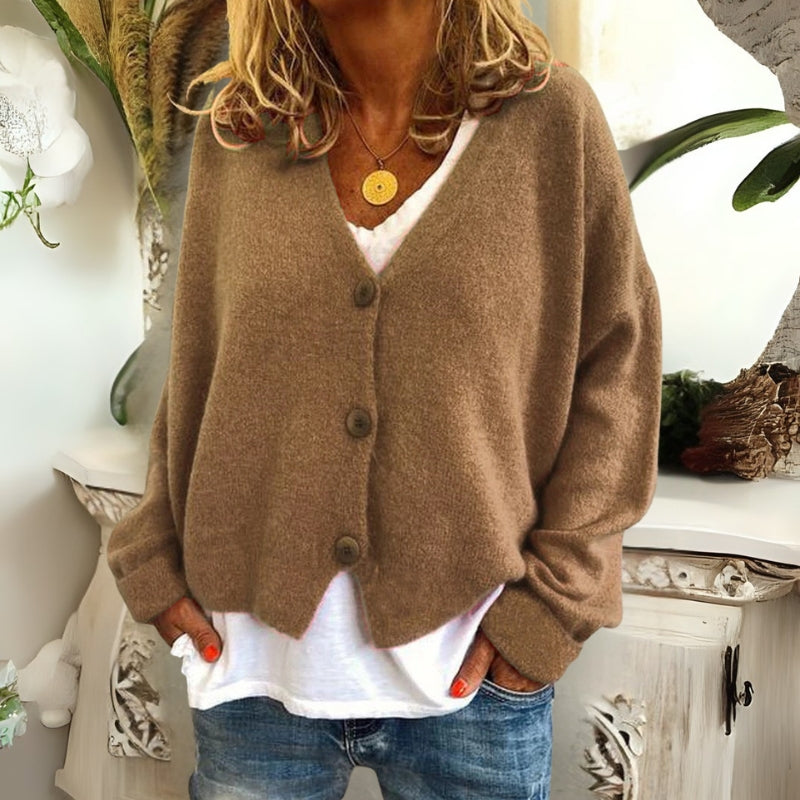 MIYA | CROPPED V-NECK CARDIGAN WITH ELEGANT TUMMY COVERAGE