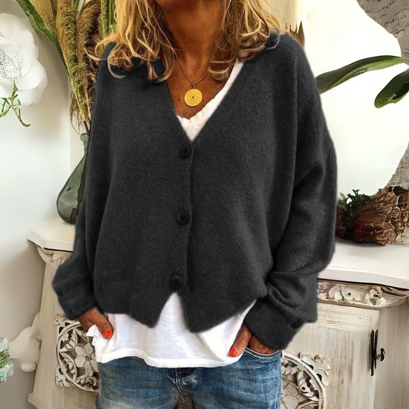 MIYA | CROPPED V-NECK CARDIGAN WITH ELEGANT TUMMY COVERAGE