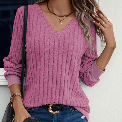 LESLEY | ELEGANT CLASSIC V-NECK KNIT TOP